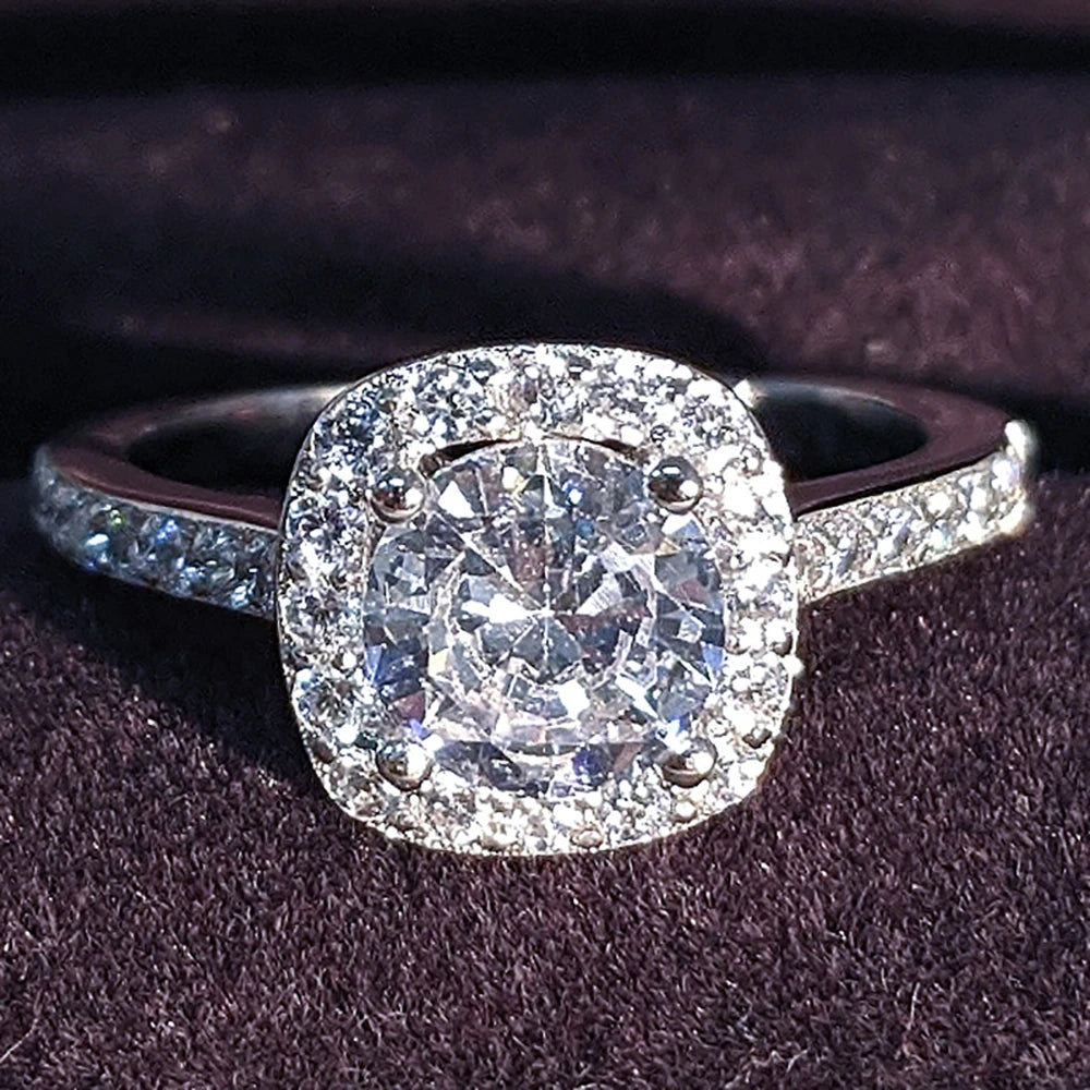 Moonso Luksus Pude Sølv Farve Engagement Ring for kvinder Elegant Zircon Designer Smykker gave R5604